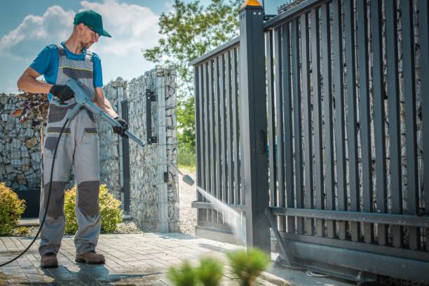 Professional  Pressure Washing Services in Maquoketa, IA